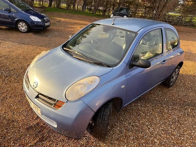 Used Nissan Micra SE 79 HP (58 kW) 2004 Blue Hatchback