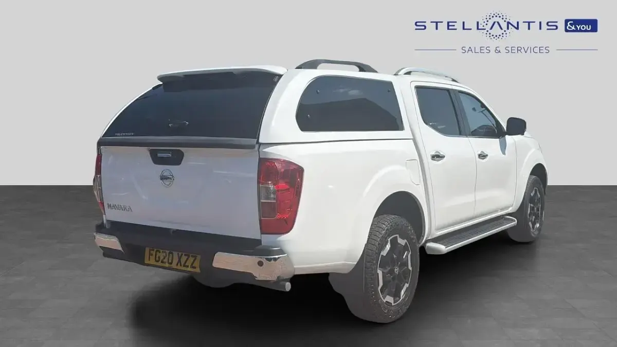 Used Nissan Navara Tekna 187 HP (137 kW) 2020 White Pickup