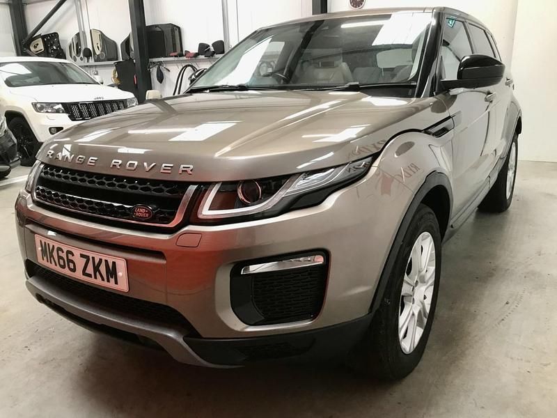 Used Land Rover Range Rover evoque SE 2016 Brown Estate