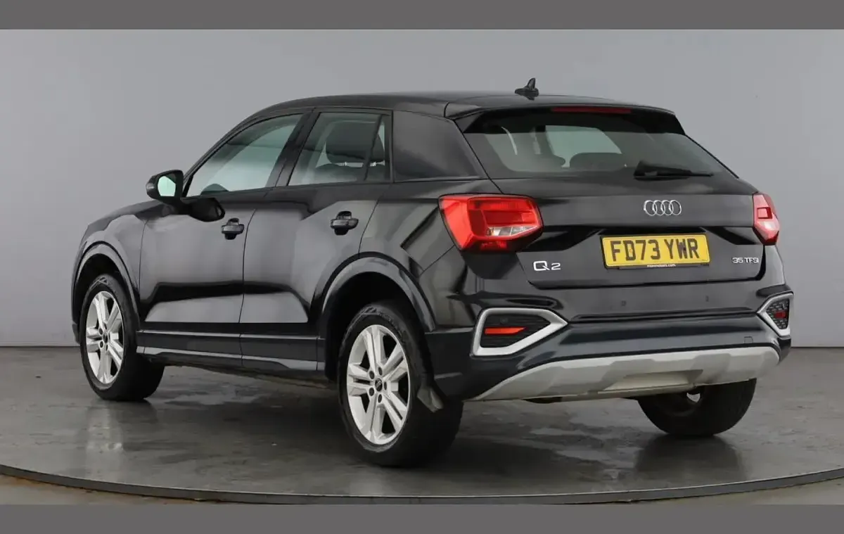 Usado Audi Q2 Sport 150 HP (110 kW) 2024 Preto SUV