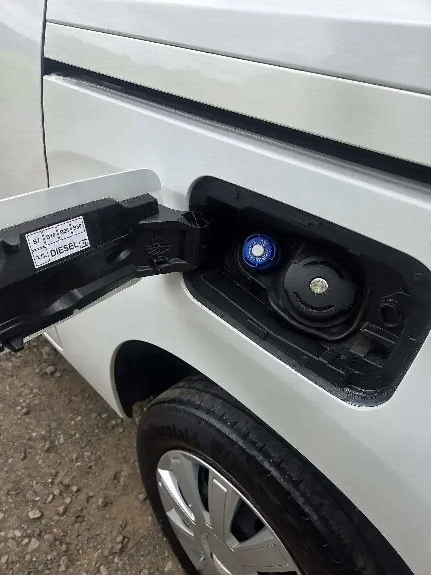 Used Vauxhall Combo Sportive 100 HP (73 kW) 2020 White MPV
