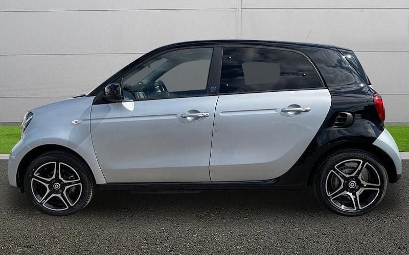 Used Smart ForFour Electric Drive Premium 60 kW (82 HP) 2022 Hatchback