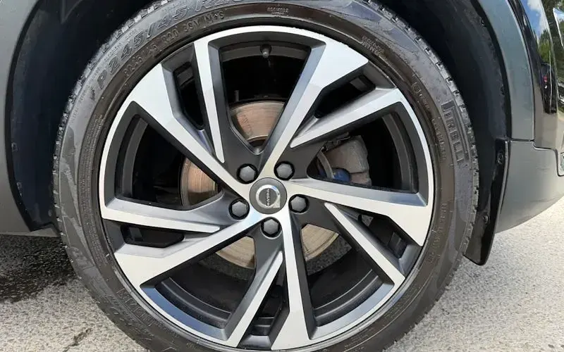 Used Volvo XC40 R-Design Pro 190 HP (139 kW) 2019 Black SUV