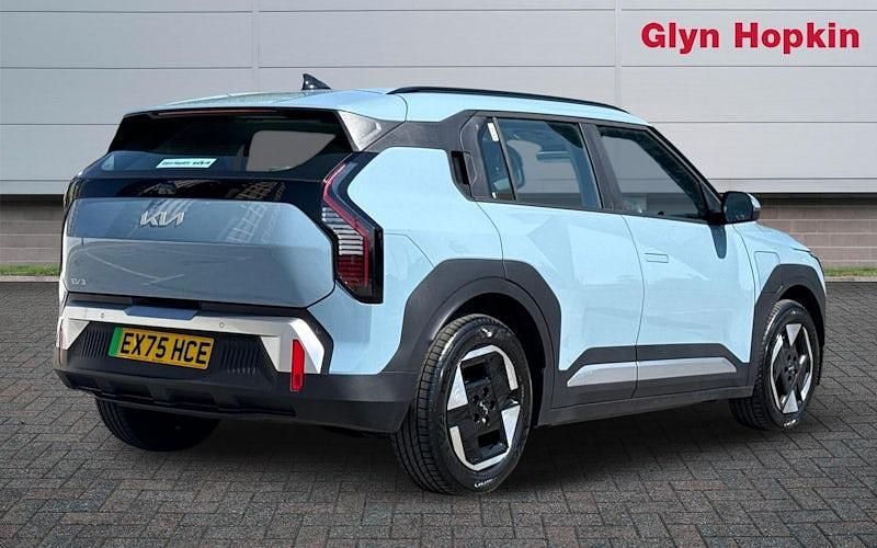 Begagnad Kia EV3 Air 150 kW (204 HK) 2025 Blå SUV