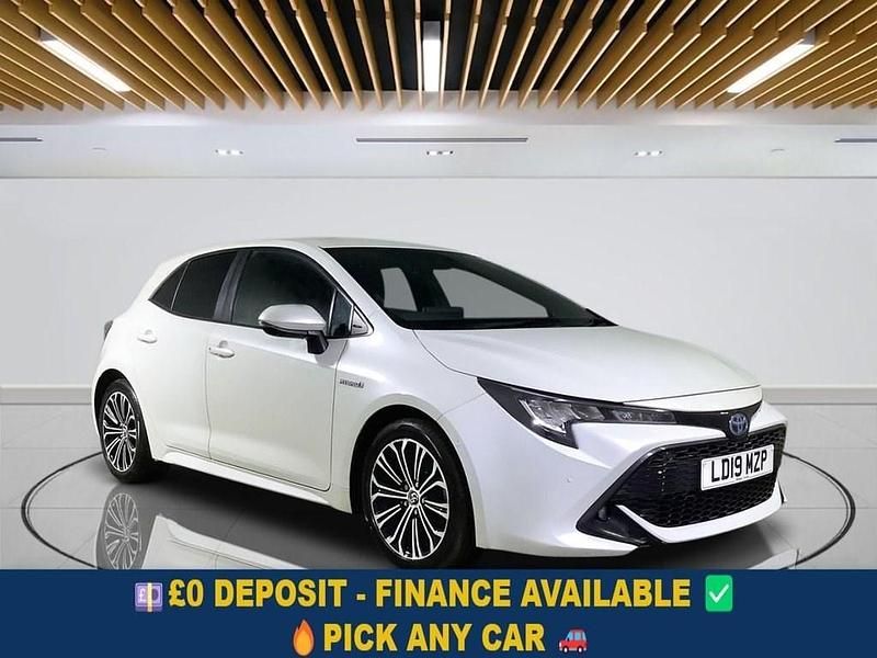 White Used 2019 Toyota Corolla Design Hatchback | £13,699 (Fair price) - Image 1/4