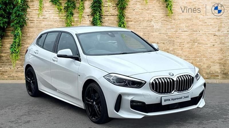 Used BMW 118 M Sport 134 HP (98 kW) 2023 White Hatchback