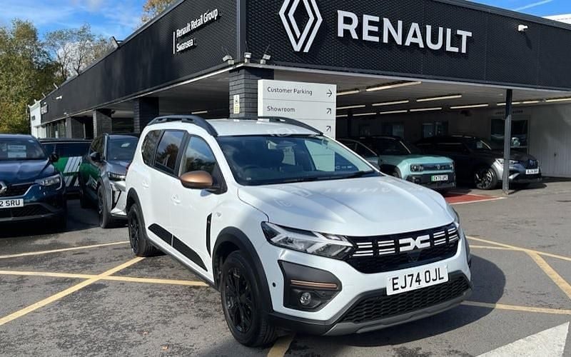 Used 2025 Dacia Jogger Extreme Estate | £21,450 (Fair price) - Image 1/4