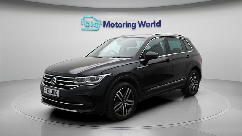 Used VW Tiguan Elegance 148 HP (108 kW) 2021 Black SUV