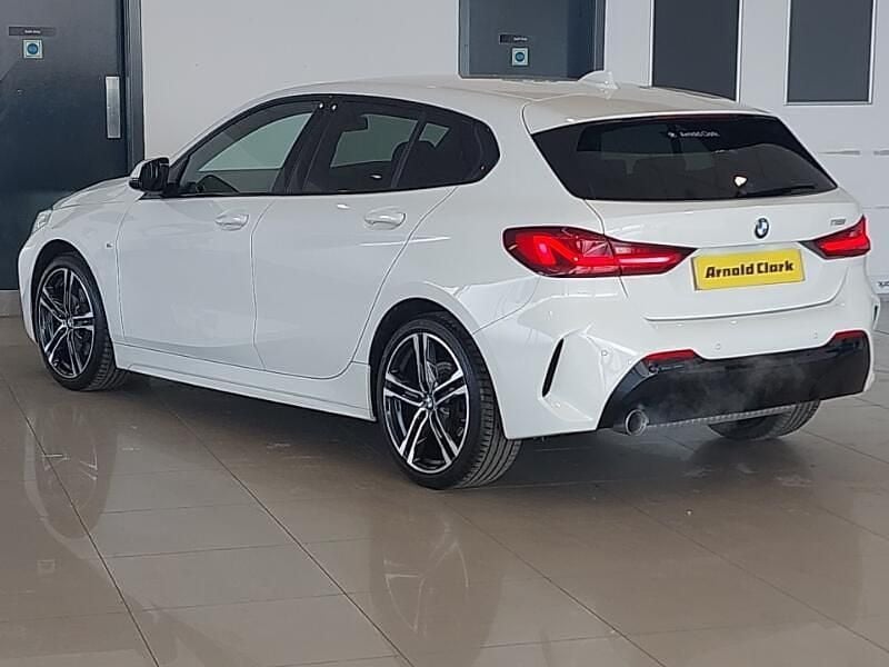 Used BMW 118 M Sport 140 HP (102 kW) 2023 White Hatchback