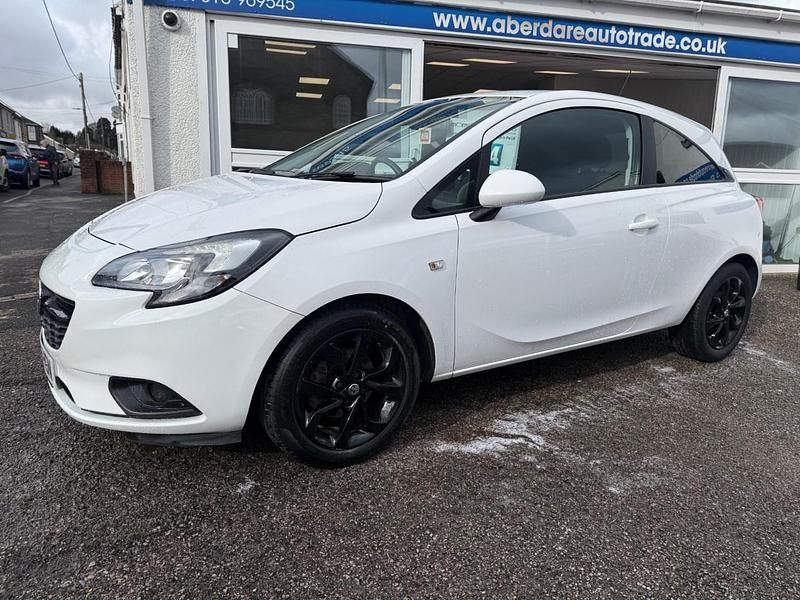 Used Vauxhall Corsa 75 HP (55 kW) 2019 White Hatchback