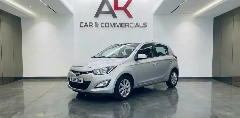 Używany Hyundai i20 Active 2012 Srebrny Hatchback