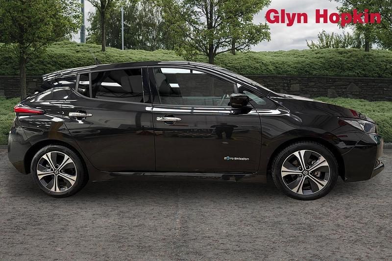 Used Nissan Leaf Tekna 110 kW (150 HP) 2018 Black Hatchback