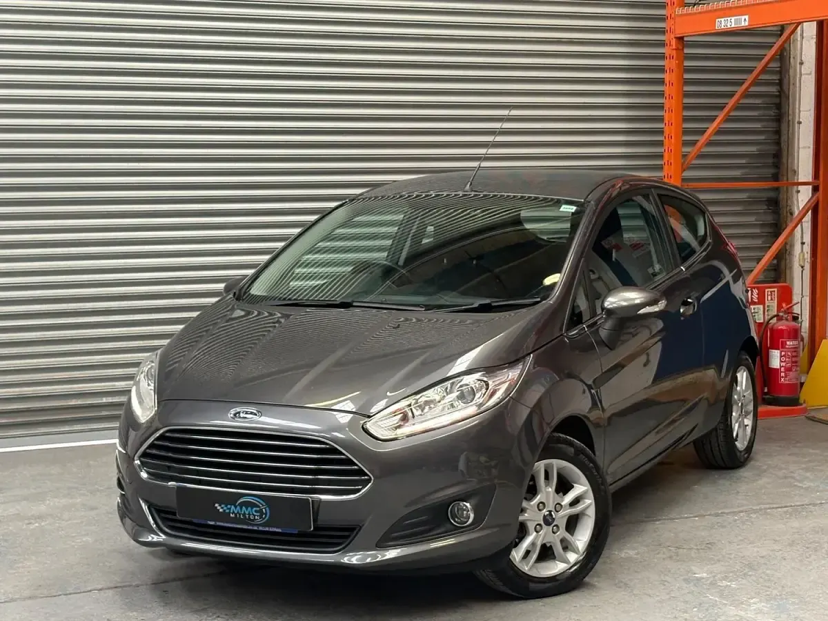 Used Ford Fiesta Zetec 2015 Grey Hatchback