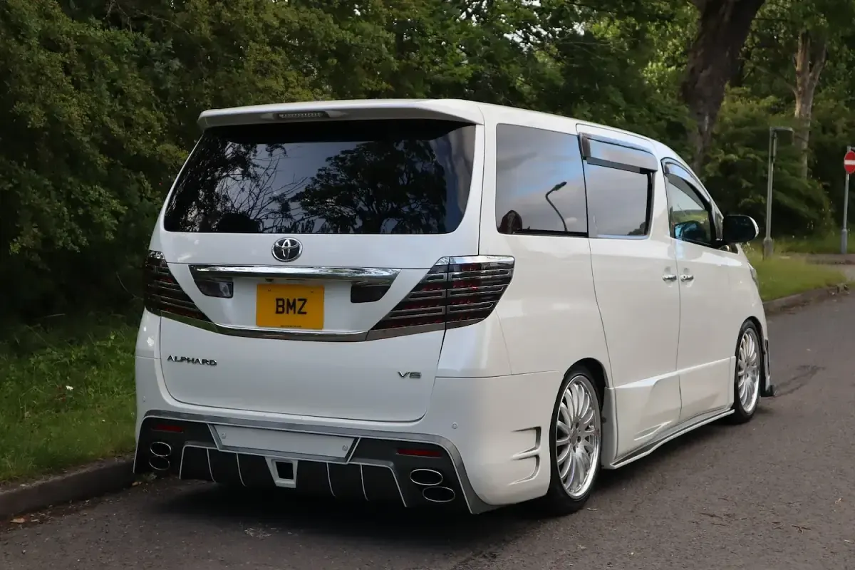 Used Toyota Alphard 2008 White MPV
