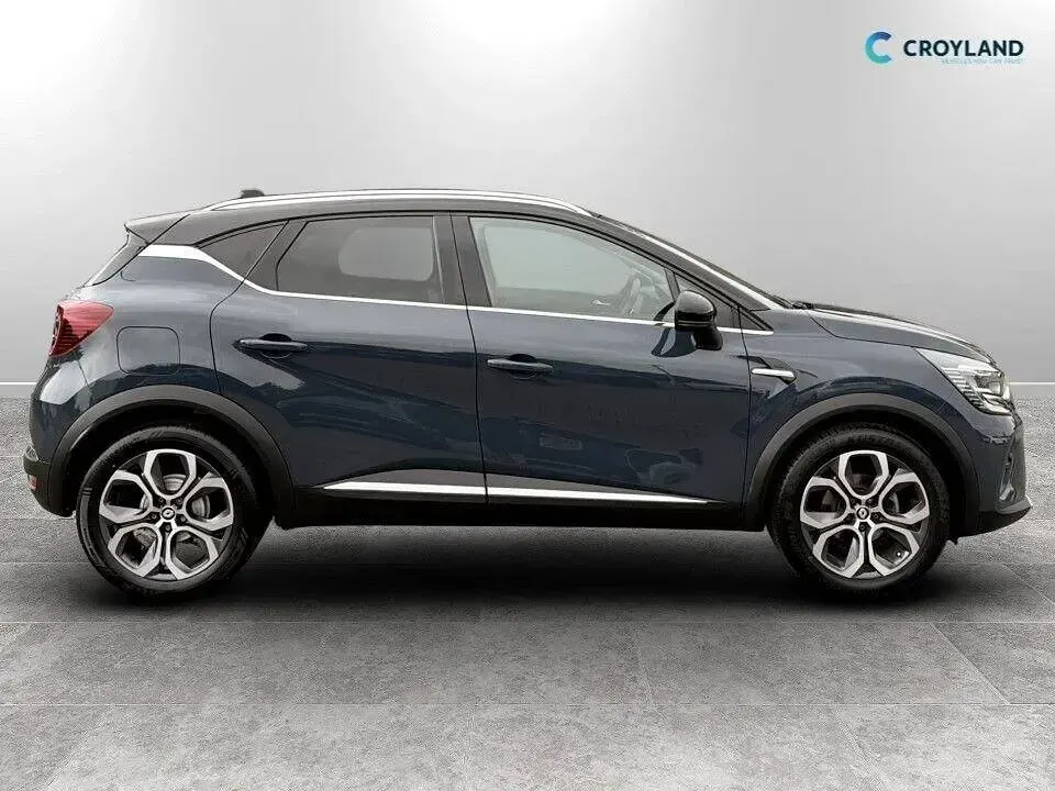 Used Renault Captur Techno 91 HP (66 kW) 2024 Blue/black SUV