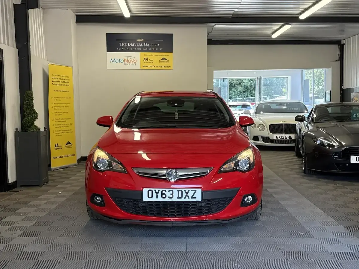 Used Vauxhall Astra GTC SRi 2013 Red Hatchback