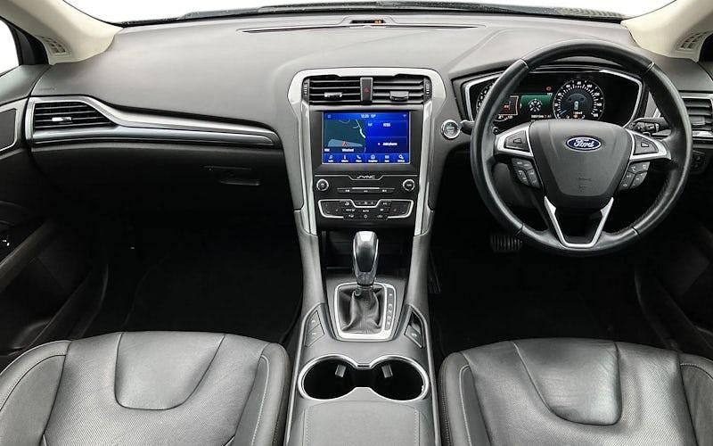 Used Ford Mondeo Titanium 165 HP (121 kW) 2019 Black Hatchback