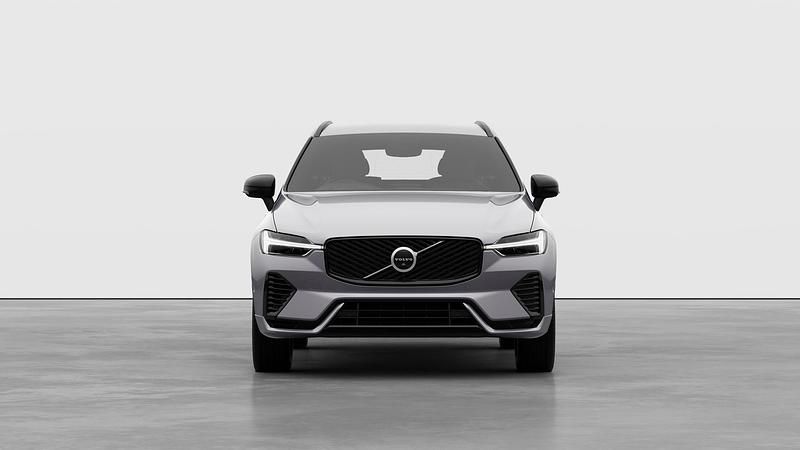 New Volvo XC60 Plus 2026 Aurora silver SUV