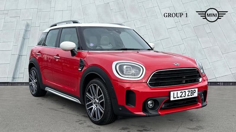 Used Mini Cooper Countryman Comfort 136 HP (100 kW) 2023 Chili red SUV