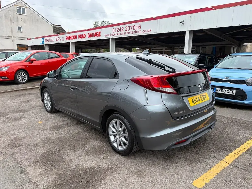 Used Honda Civic S 100 HP (73 kW) 2014 Grey Hatchback