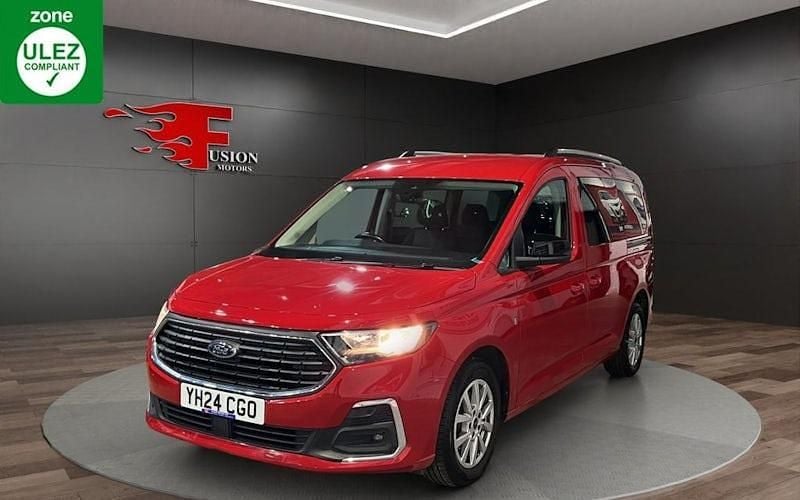 Used 2025 Ford Tourneo Titanium Estate | £22,000 (Good price) - Image 1/4