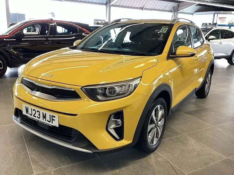 Used Kia Stonic 2023 Yellow SUV