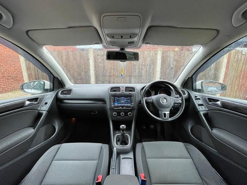 Used VW Golf VI SE 122 HP (89 kW) 2010 White Hatchback