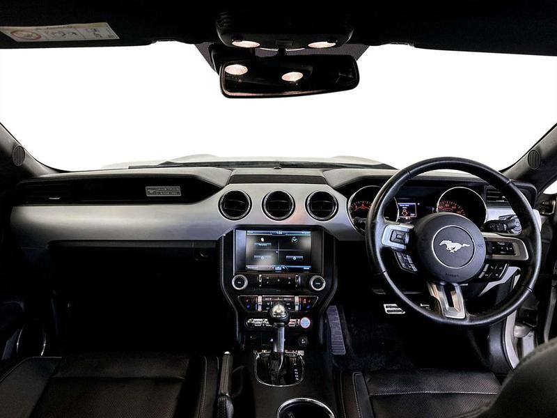 Used Ford Mustang Fastback 317 HP (233 kW) 2016 Silver Coupe