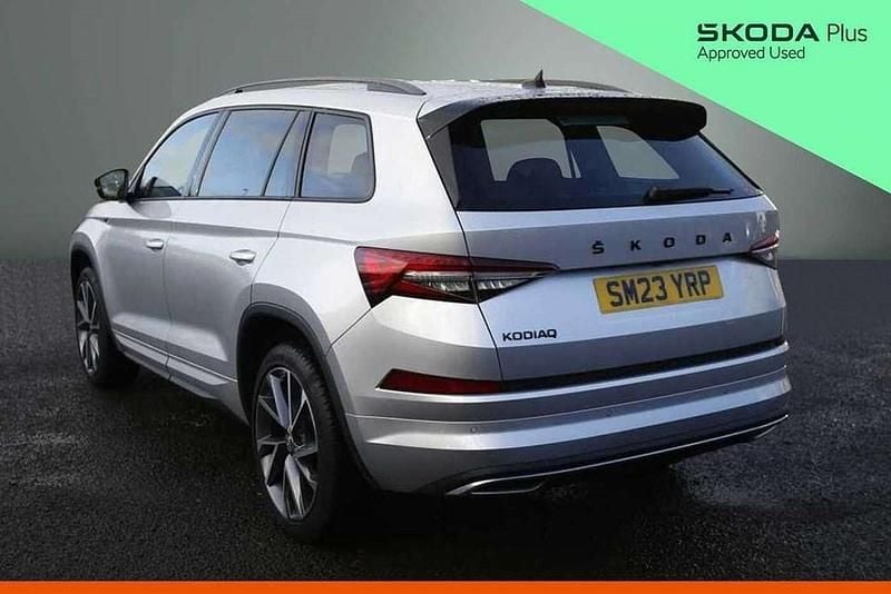 Used Skoda Kodiaq SportLine 150 HP (110 kW) 2023 Brilliant silver metallic SUV