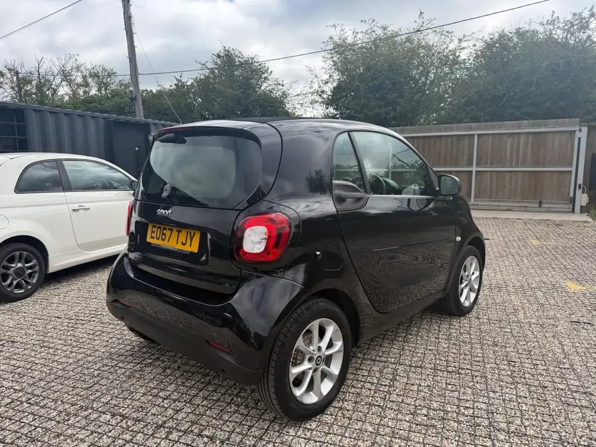 Used Smart ForTwo Coupé Passion 71 HP (52 kW) 2017 Black Coupe