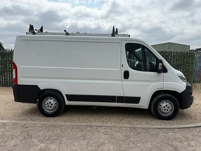 Used Citroën Relay 120 HP (88 kW) 2020 White Van