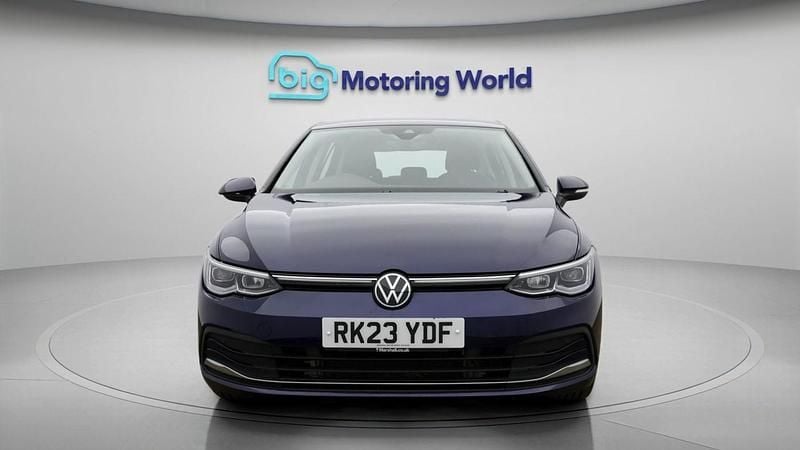 Used VW Golf VIII Style 204 HP (150 kW) 2023 Blue Hatchback