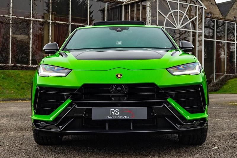 Used Lamborghini Urus 800 HP (588 kW) 2025 Green SUV
