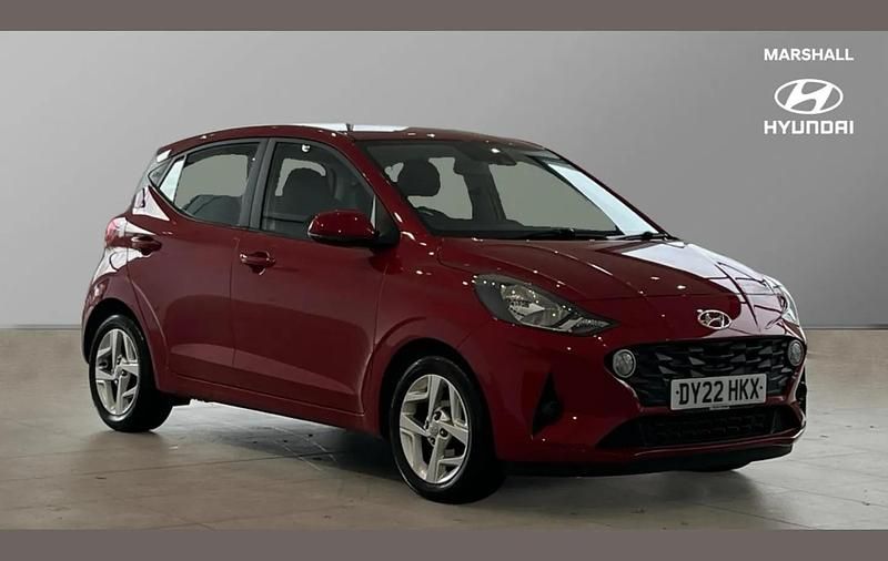 Used Hyundai i10 SE 67 HP (49 kW) 2022 Red Hatchback