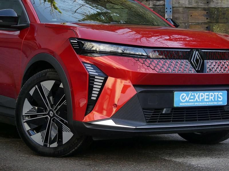 Used Renault Scenic E-Tech Techno 2025 Red SUV