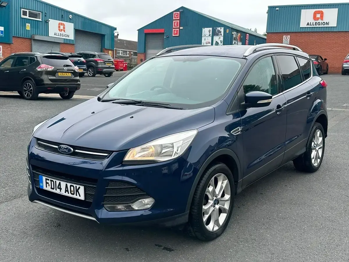Used Ford Kuga Zetec 180 HP (132 kW) 2014 Blue SUV