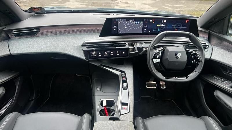 Used Peugeot e-3008 GT 152 kW (207 HP) 2025 Blue SUV