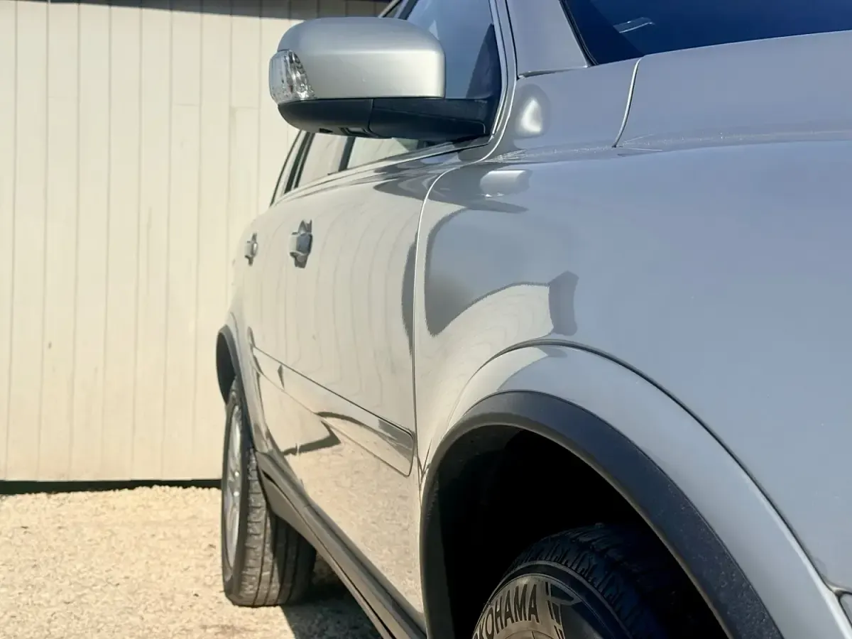 Used Volvo XC90 SE 200 HP (147 kW) 2011 Silver SUV
