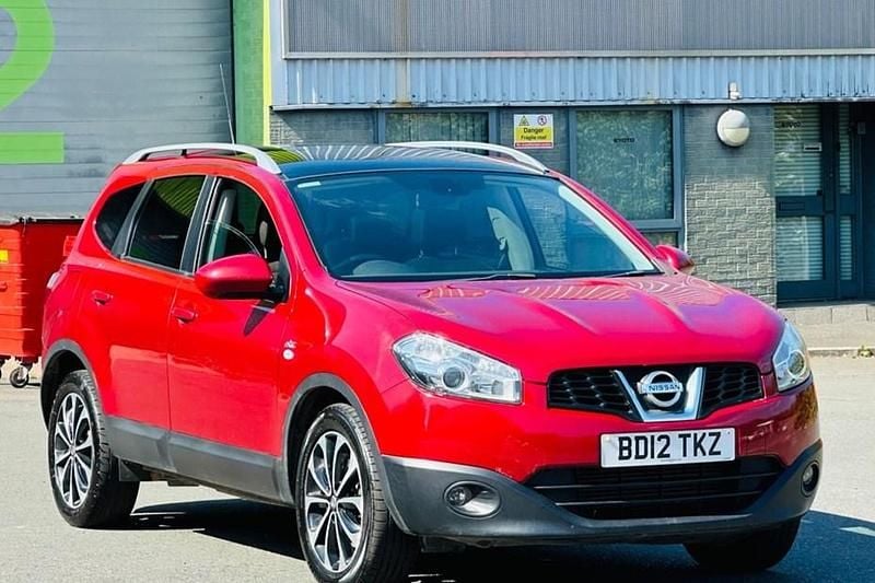 Red Used 2012 Nissan Qashqai +2 N-TEC SUV | £3,990 (Fair price) - Image 1/1