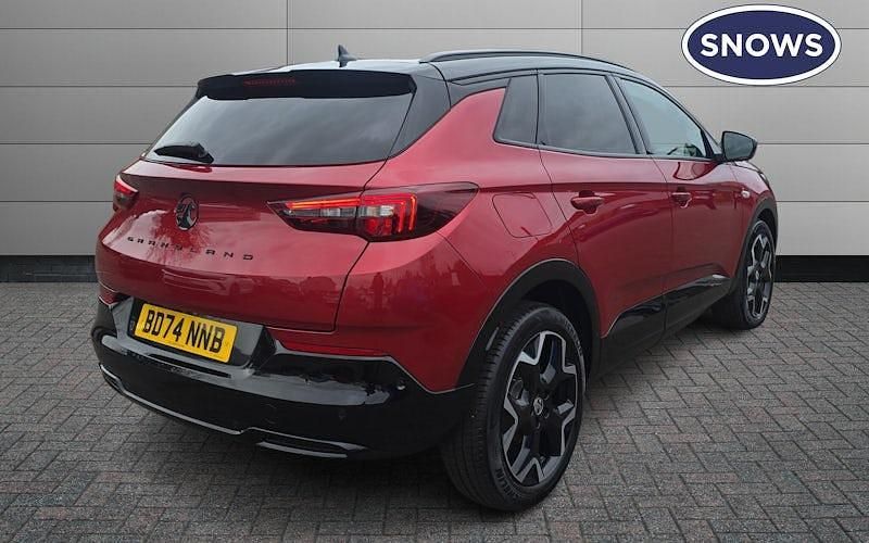 Used Vauxhall Grandland X Ultimate 136 HP (100 kW) 2024 Red SUV