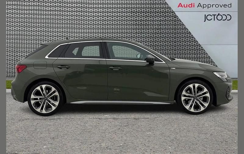 Used Audi A3 S-Line 147 HP (108 kW) 2025 Green Hatchback