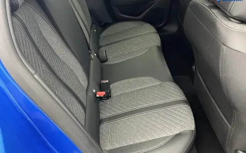 Used Peugeot e-208 Style 100 kW (137 HP) 2023 Blue Hatchback