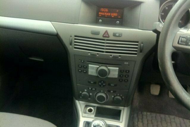Begagnad Citroën Saxo 2001 Halvkombi