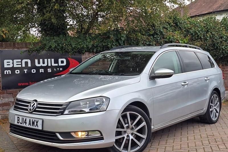 Silver Used 2014 VW Passat Executive Estate | £7,490 (Fair price) - Image 1/1