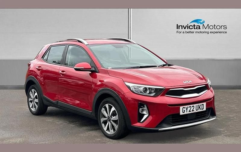 Used Kia Stonic 100 HP (73 kW) 2022 Red SUV