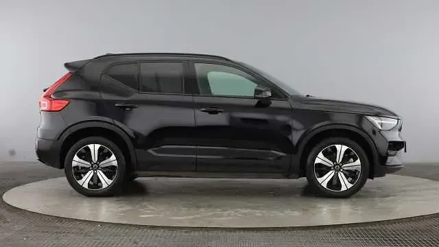 Used Volvo XC40 Core 169 kW (231 HP) 2023 Black SUV