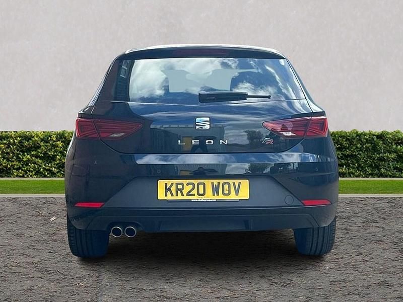 Begagnad Seat Leon Black Edition 2020 Svart Halvkombi