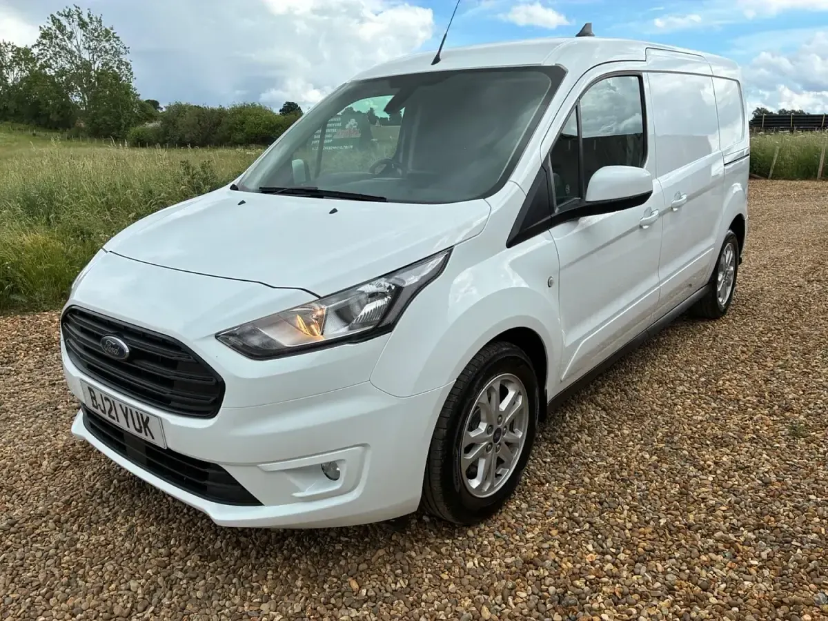 Used Ford Transit Connect Limited 120 HP (88 kW) 2021 White MPV