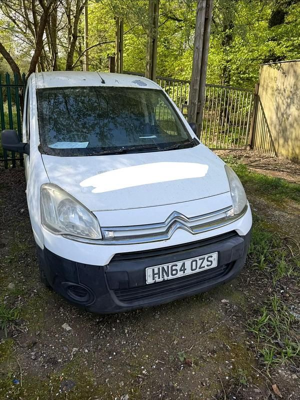 Used Citroën Berlingo 75 HP (55 kW) 2014 White MPV