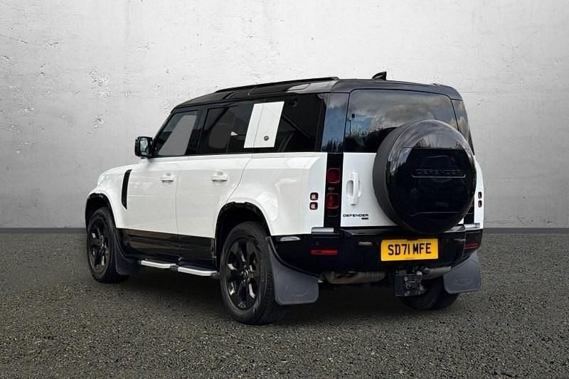 Used Land Rover Defender HSE Dynamic 2022 White Estate